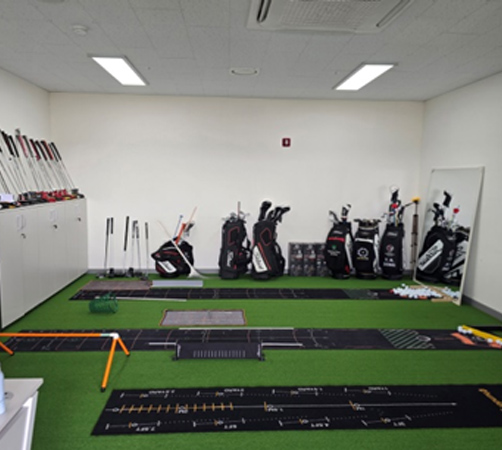 PUTTING STUDIO